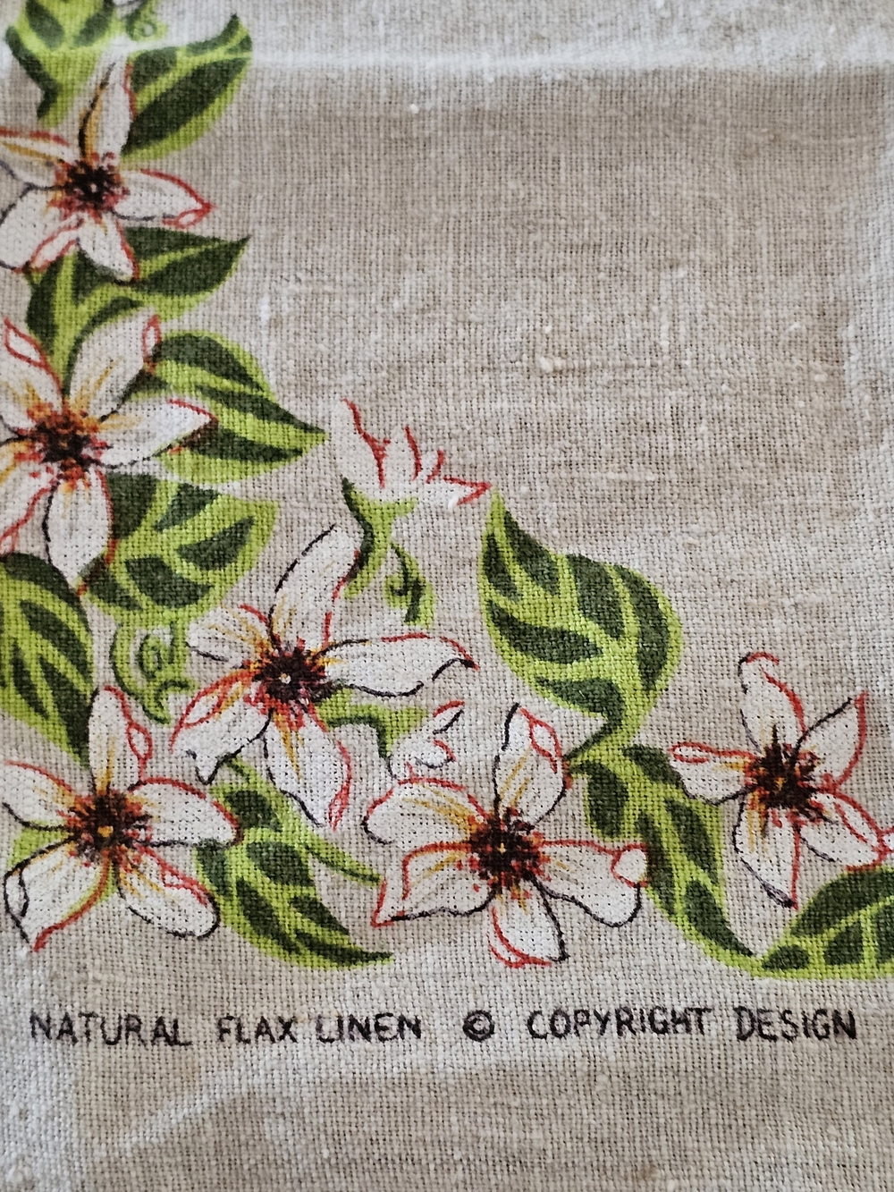 Vintage New Zealand Souvenir Linen Tablecloth – Native Birds & Flora Art - Picture 4 of 9
